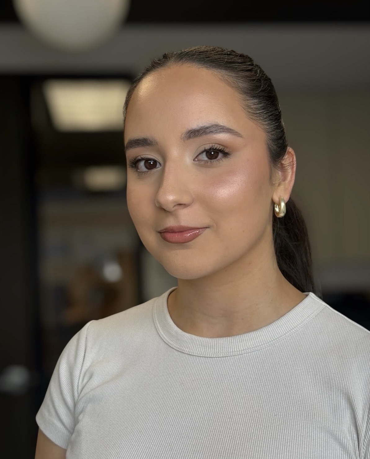 Clean, glowing everyday glam makeup with bronzed skin