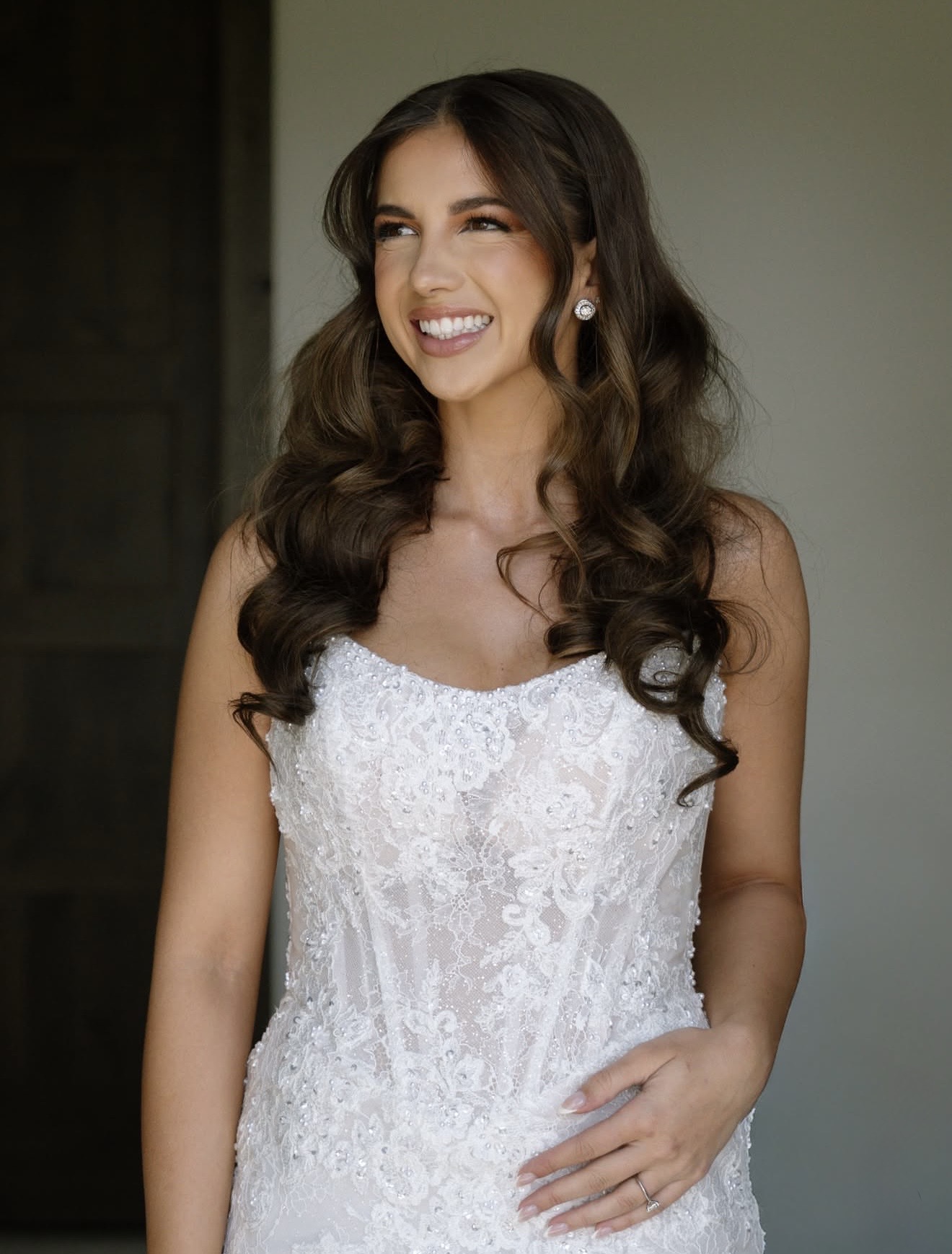 Bridal experiences — soft glam wedding makeup by Maddy Donohue